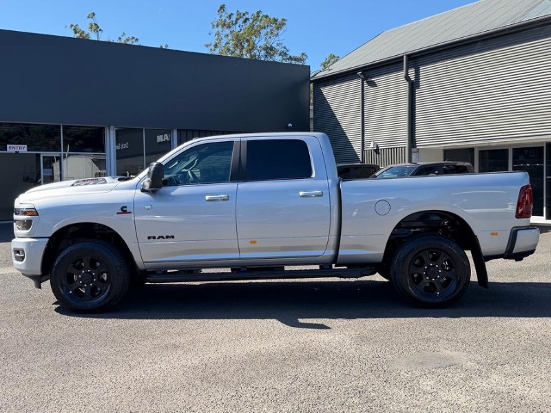 
								2026 RAM 3500 full									