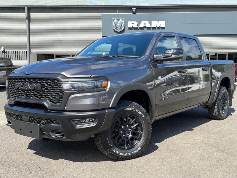 
								2025 RAM 1500 full									