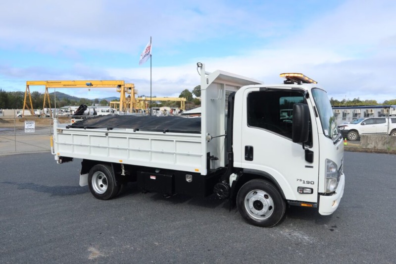 
								Isuzu NPR 75-190 MWB AMT Auto – TIPPER TRUCK full									