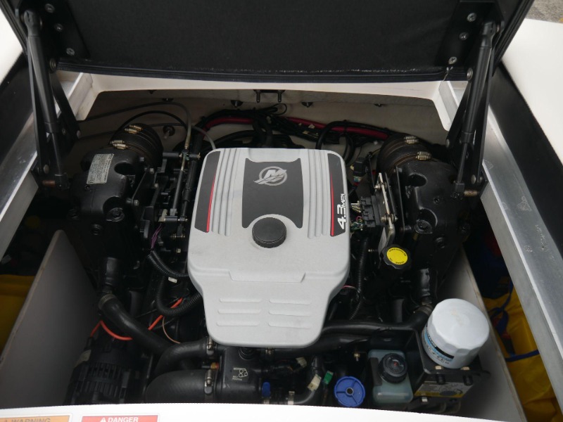
								Sea Ray 190 Sport – 2012 model full									