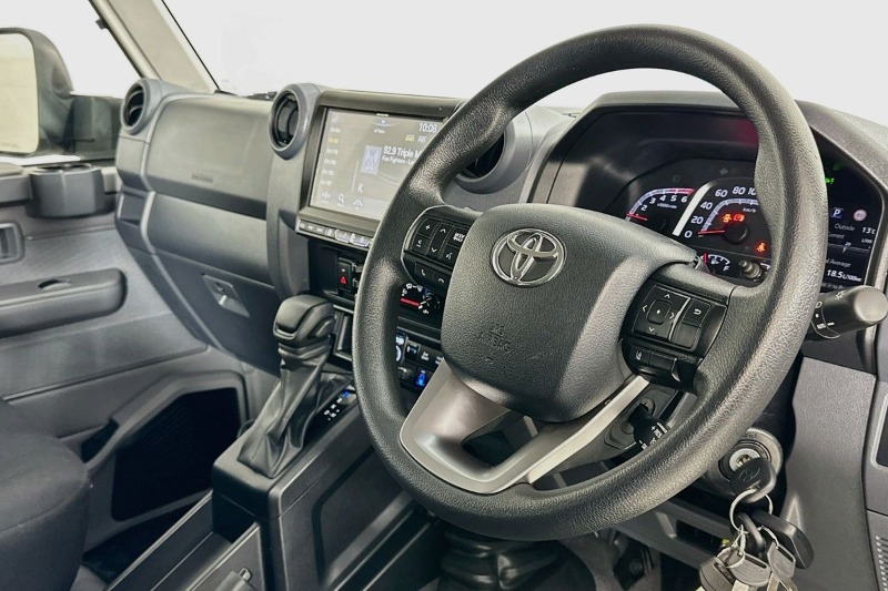 
								Toyota LANDCRUISER 70 SERIES full									