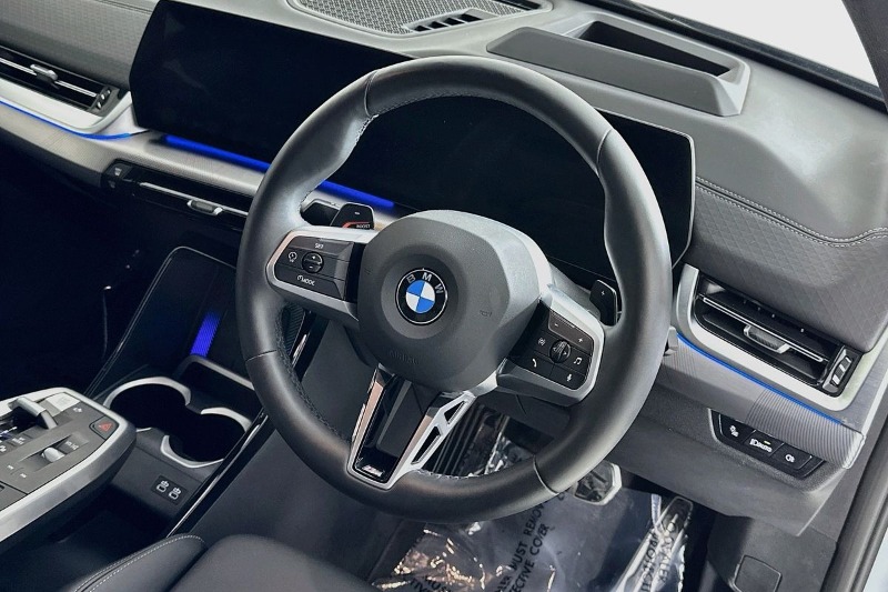 
								BMW X2 full									
