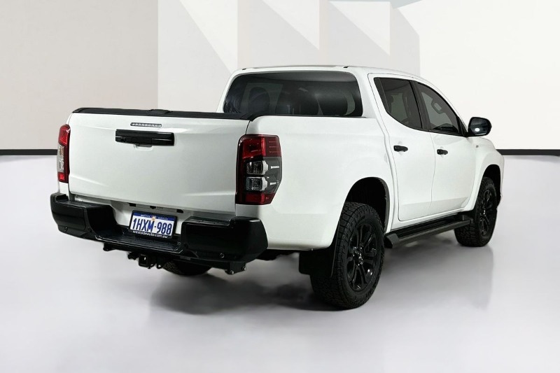 
								Mitsubishi TRITON full									