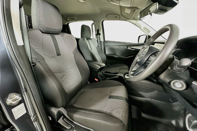 
								Mazda BT-50 full									