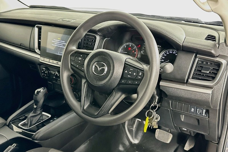 
								Mazda BT-50 full									
