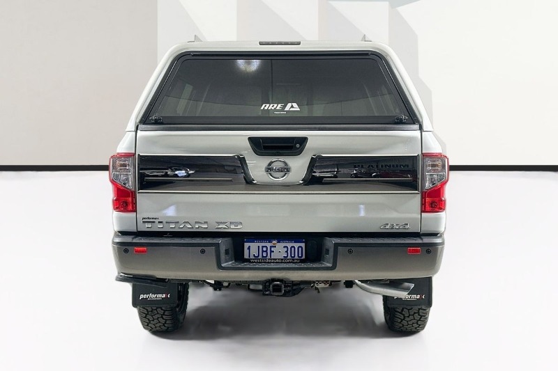 
								Nissan Titan full									