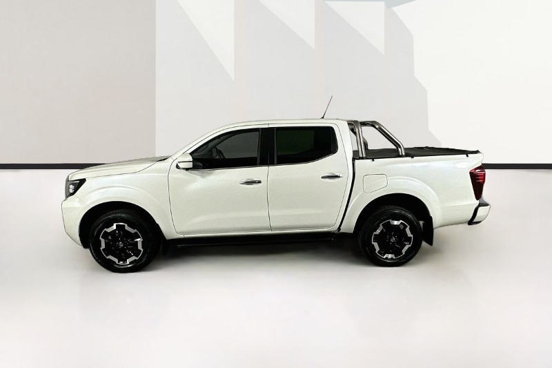 
								Nissan NAVARA D23 MY21 ST-X (4×2) CLOTH/NO SUNROOF full									