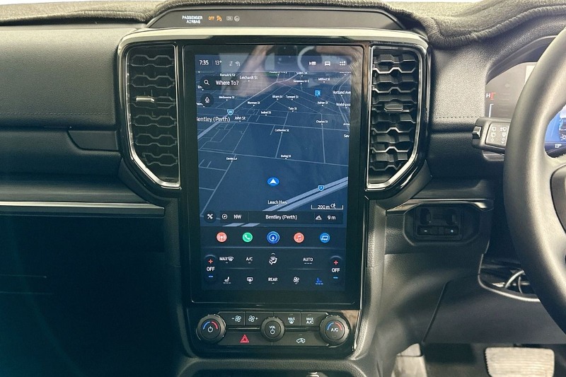 
								Ford EVEREST MY25.25 SPORT (4WD) full									