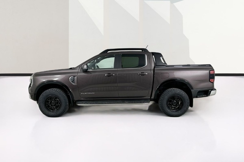 
								Ford RANGER PY MY25.25 PLATINUM 3.0 (4×4) full									