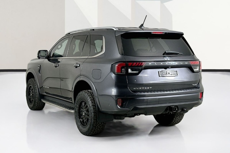 
								Ford EVEREST UB MY23.5 PLATINUM (4WD) full									