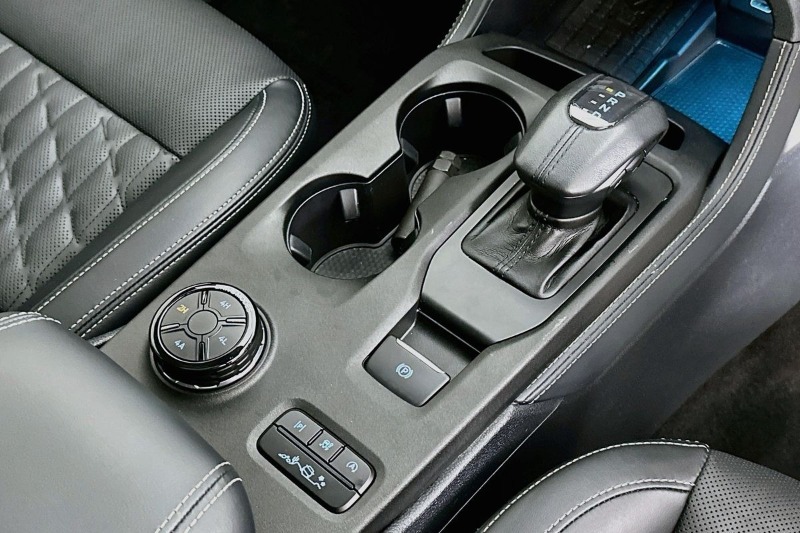 
								Ford EVEREST UB MY23.5 PLATINUM (4WD) full									