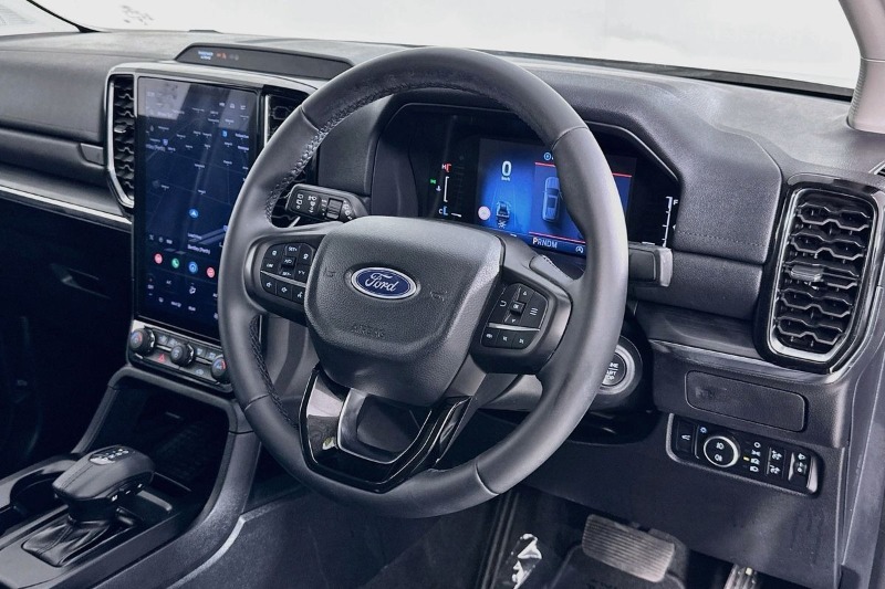 
								Ford EVEREST MY25.25 TREND (4WD) full									
