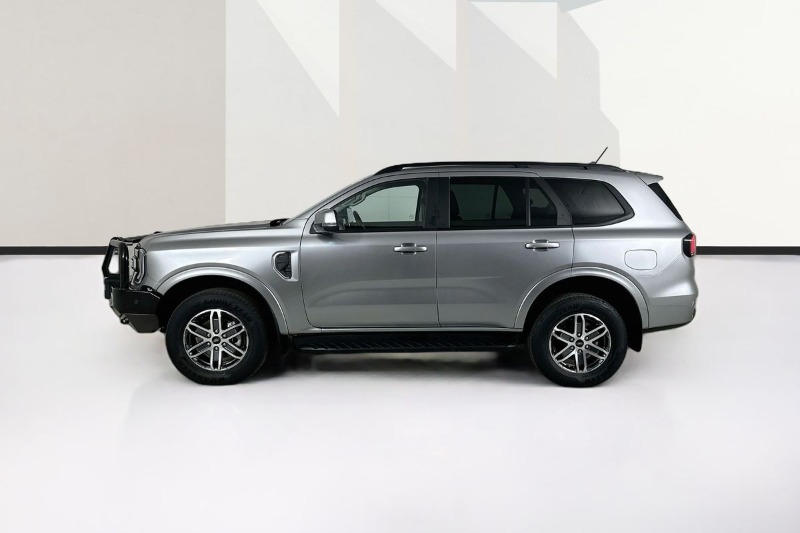 
								Ford EVEREST MY25.25 TREND (4WD) full									