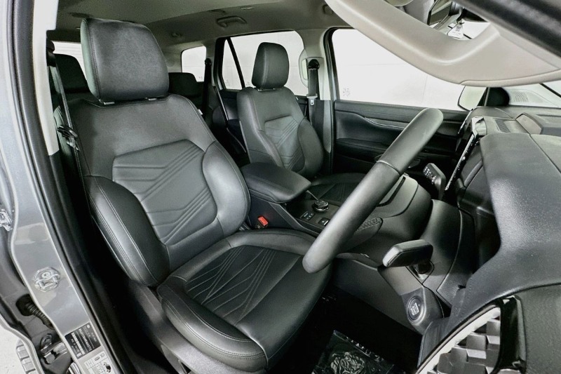 
								Ford EVEREST MY25.25 TREND (4WD) full									