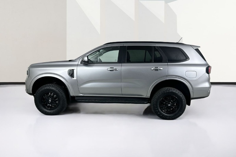 
								Ford EVEREST UB MY23.5 TREND (4WD) full									