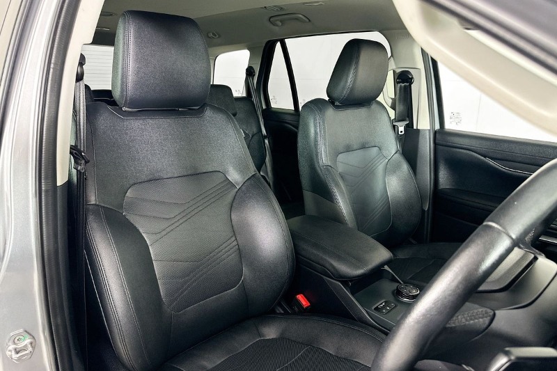 
								Ford EVEREST UB MY23.5 TREND (4WD) full									