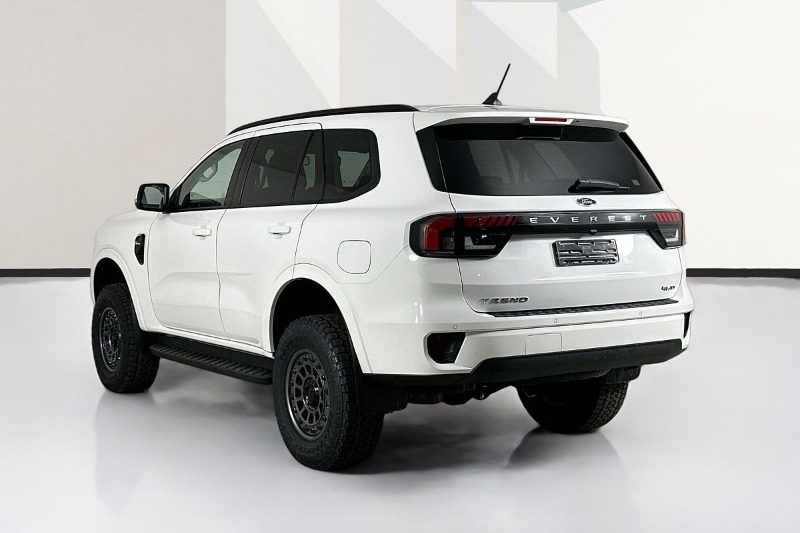 
								Ford EVEREST UB MY22 TREND (4×4) full									