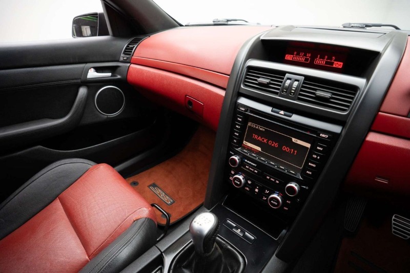 
								Holden Commodore SS V VE full									