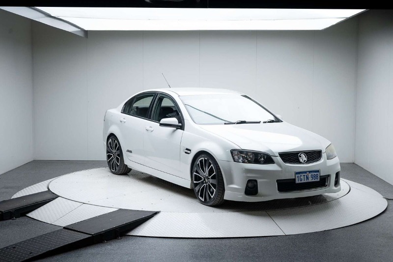 
								Holden Commodore SS VE Series II full									