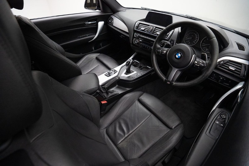 
								BMW 2 Series 220i Sport Line F22 full									