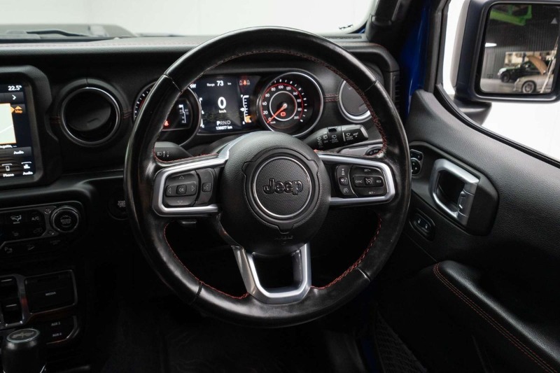 
								Jeep Wrangler Rubicon Recon JL full									