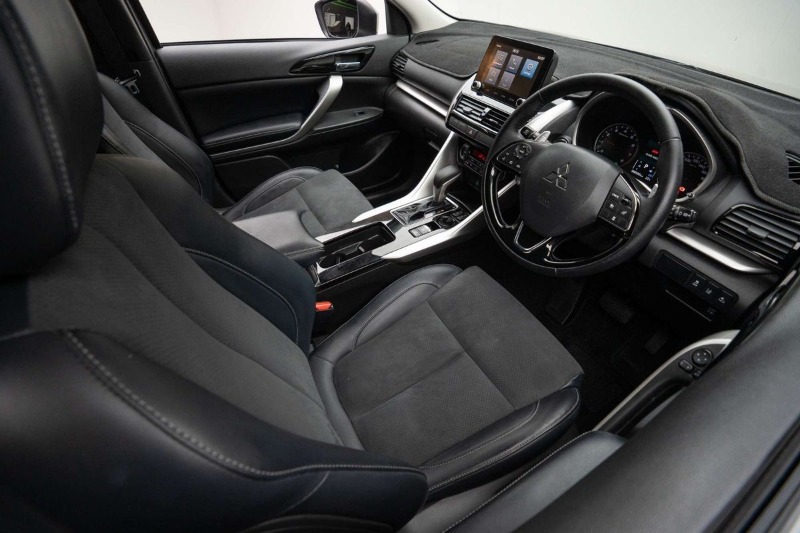 
								Mitsubishi Eclipse Cross Aspire YB full									