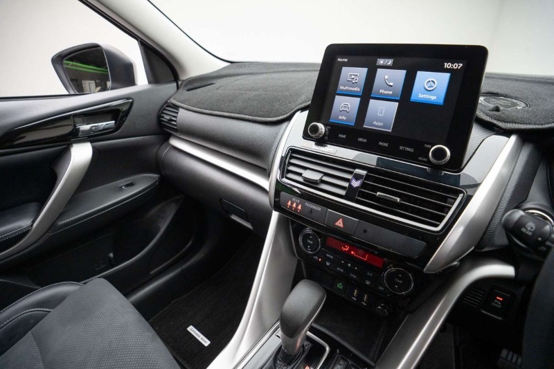 
								Mitsubishi Eclipse Cross Aspire YB full									