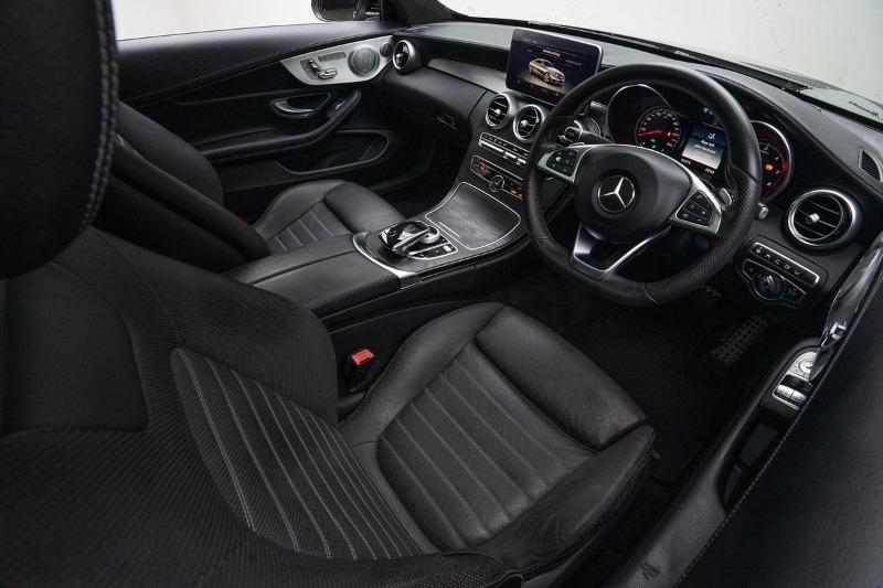 
								Mercedes-Benz C-Class C250 d C205 full									