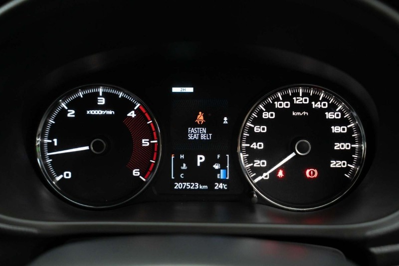 
								Mitsubishi Pajero Sport Exceed QE full									