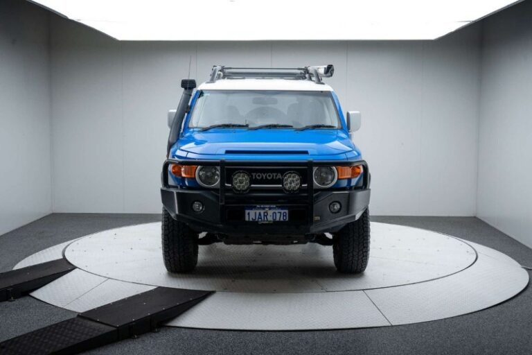Toyota FJ Cruiser GSJ15R