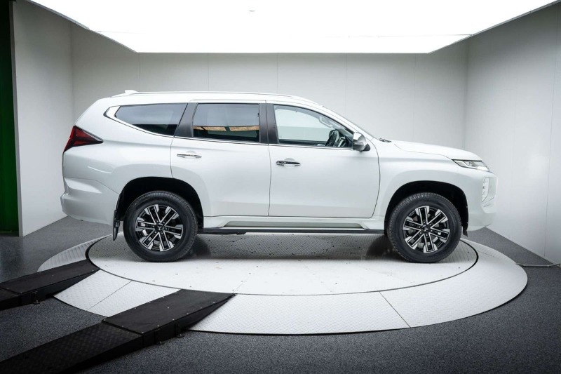 
								Mitsubishi Pajero Sport Exceed QF full									