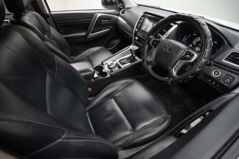 
								Mitsubishi Pajero Sport Exceed QF full									