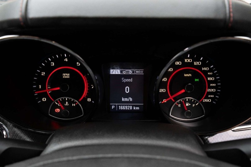 
								Holden Commodore SS Black VF Series II full									
