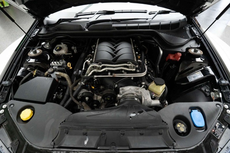 
								Holden Special Vehicles Maloo R8 E Series 2 Rear Wheel Drive full									