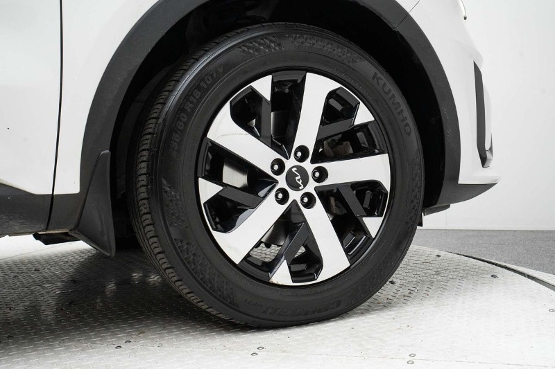 
								Kia Sorento Sport MQ4 full									