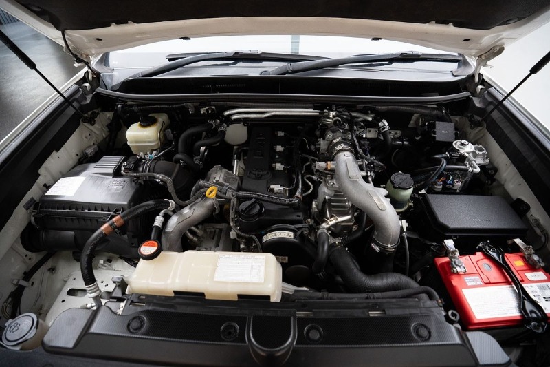 
								Toyota Landcruiser Prado Altitude KDJ150R full									
