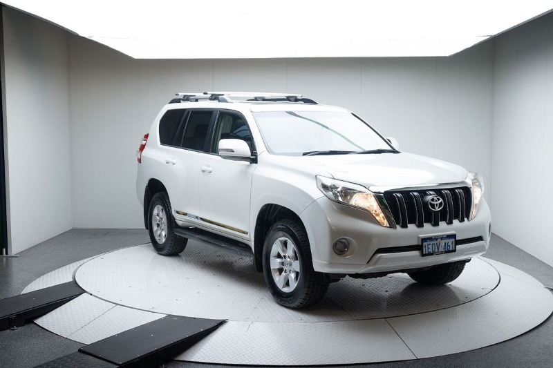 
								Toyota Landcruiser Prado Altitude KDJ150R full									