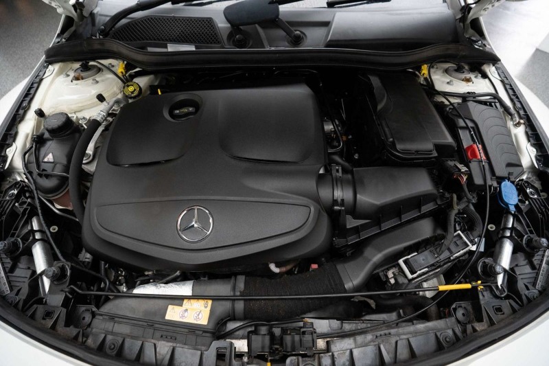 
								Mercedes-Benz CLA-Class CLA250 Sport C117 full									