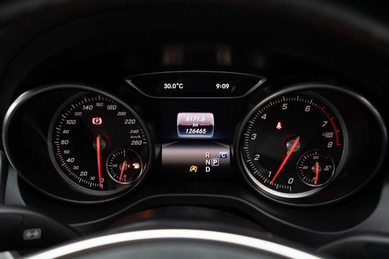 
								Mercedes-Benz CLA-Class CLA250 Sport C117 full									