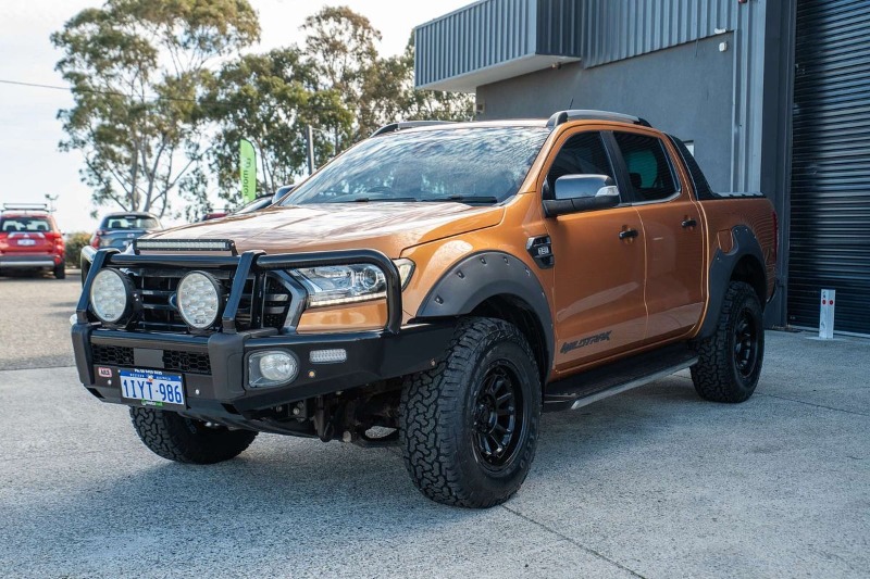
								Ford Ranger Wildtrak PX MkIII 4X4 3.2L full									