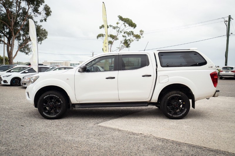 
								Nissan Navara SL D23 4X4 full									