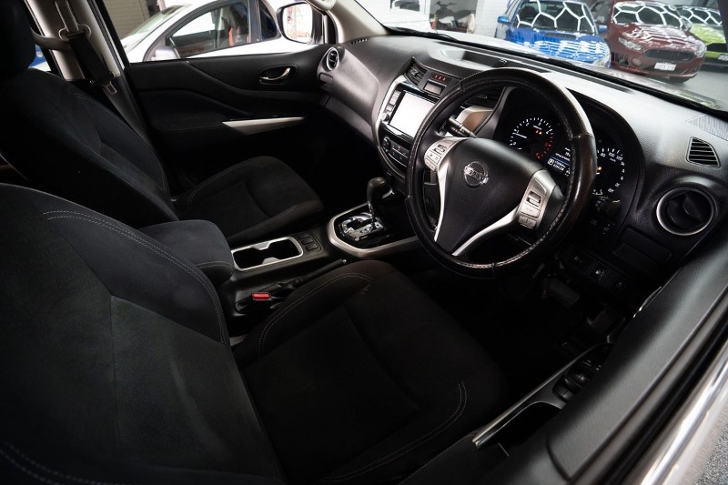 
								Nissan Navara SL D23 4X4 full									
