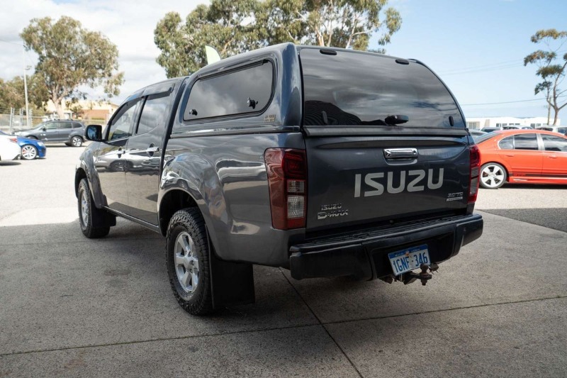 
								Isuzu D-MAX LS-M 4X4 full									