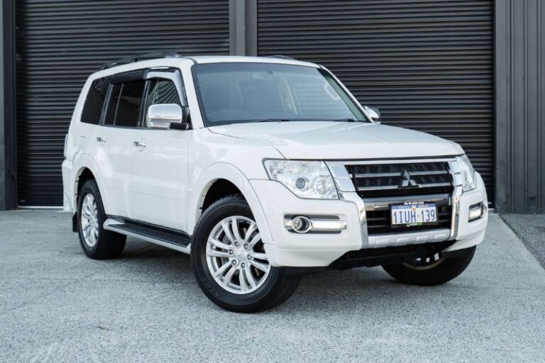 Mitsubishi Pajero GLX NX
