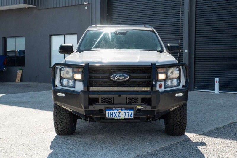
								Ford Ranger XL 4X4 2.0L full									