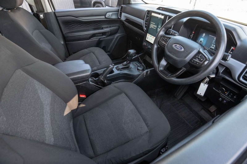 
								Ford Ranger XL 4X4 2.0L full									