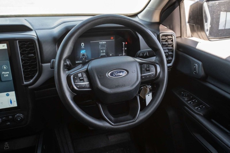 
								Ford Ranger XL 4X4 2.0L full									