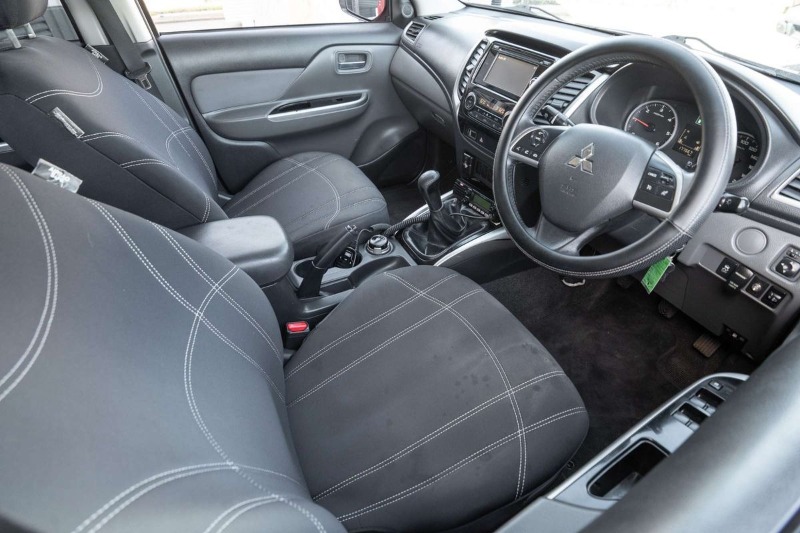 
								Mitsubishi Triton GLS MQ 4X4 full									