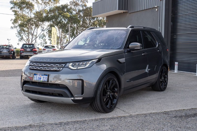 
								Land Rover Discovery SD4 HSE Series 5 full									