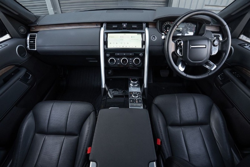 
								Land Rover Discovery SD4 HSE Series 5 full									